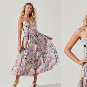 ASTR Floral Dress